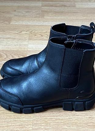 Шкіряні черевики clarks 32,5 розміру