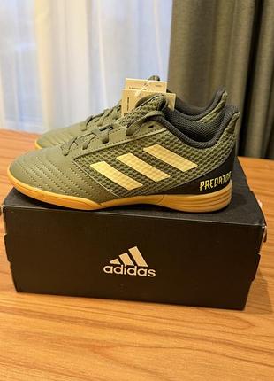 Кросівки дитячі adidas predator хакі, розмір 32, довжина устілки 19,5 см
