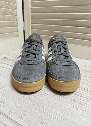 Кросівки adidas as-520 3