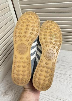 Кросівки adidas as-520 8