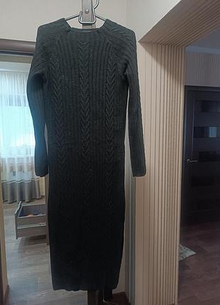 Жіноча сукня міді в'язана чорна