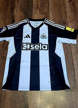 Чоловіча унікальна футбольна футболка jersey newcastle isak оригінал