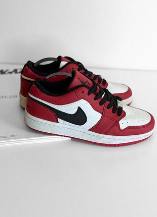 Кроссовки nike air jordan 1
