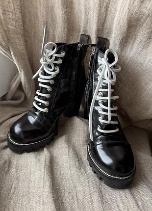 Жіночі черевики louis vuitton star trail ankle boots чорні, розмір 39, глянцева шкіра