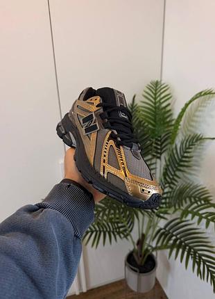 Кросівки new balance 1906r gold