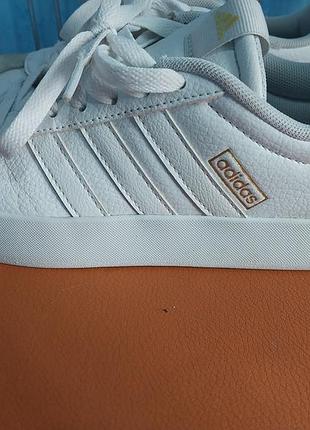 Кроссовки adidas 6