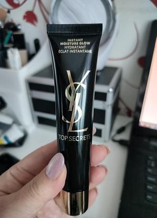 Основа под макияж  yves saint laurent instant moisture glow top secrets c эффектом сияния