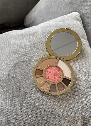 Преміальні тіні від tarte 4