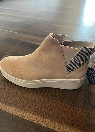 Жіночі ботінки toms