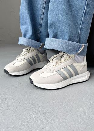 Кросівки жіночі adidas retropy e5 white/grey 6