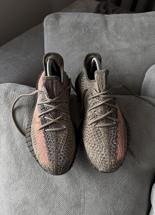 Легендарні кросівки adidas yeezy boost 2