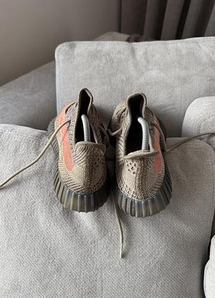 Легендарні кросівки adidas yeezy boost 5