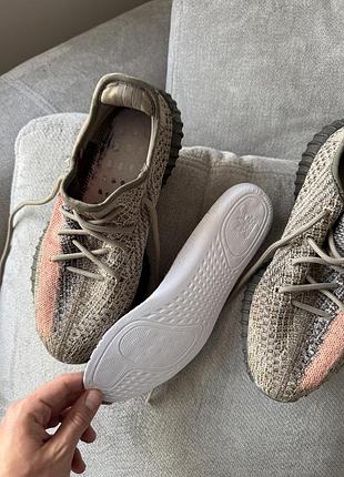 Легендарні кросівки adidas yeezy boost 9
