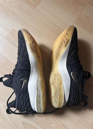 Кросівки чоловічі nike lebron 15 low "metallic gold" чорні