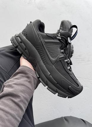Мужские кроссовки nike zoom vomero roam triple black