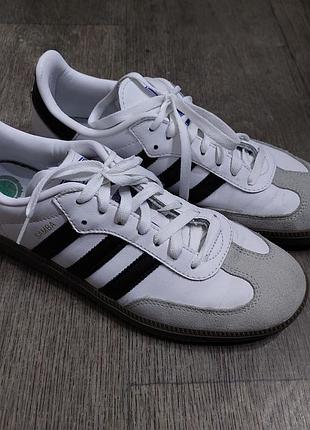 Кросівки чоловічі adidas samba білі, чорні, розмір 41