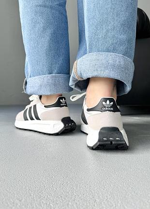 Кроссовки женские adidas retropy e5 beige/black 4