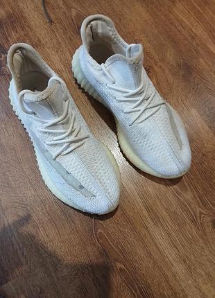 Продам мужские кроссовки бренда adidas boost