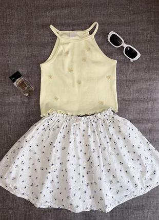 Спідниця zara і блакитна футболка