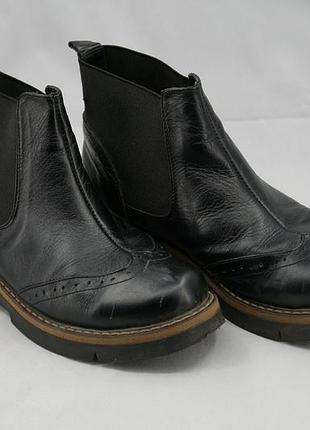 Чорні chelsea boots 38 | шкіряні броги
black chelsea boots 38 leather