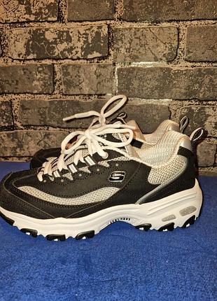 Кросівки жіночі skechers hands free slip-ins чорно-білі