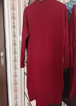 Платье шерстяное, цвет бордо, пошито свободное. размер l,xl