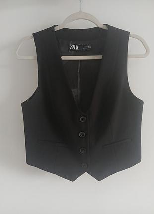 Жіноча укорочена жилетка zara чорна