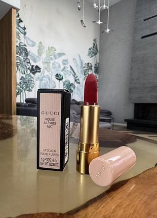 Матова помада gucci, колір goldie red 25, нова, 1 гр