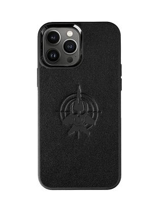 Чохол-накладка на iphone 15 pro max із чорної телячої шкіри з тисненням «примара києва»
