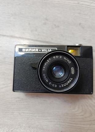 Вінтажний плівковий фотоапарат vilia з об'єктивом триплет 69-3