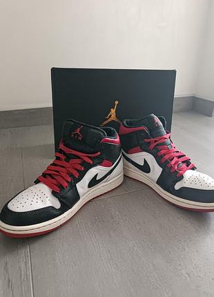 Оригінальні кросівки air jordan 1 mid gym red black toe (р. 42 / 26.5 см) з рідною коробкою