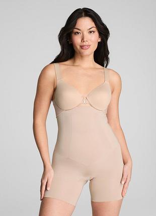 Шорты утягивающие с высокой талией xl spanx длиной до середины бедра