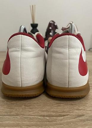 Футзалки серії nike hypervenom phade ic 5