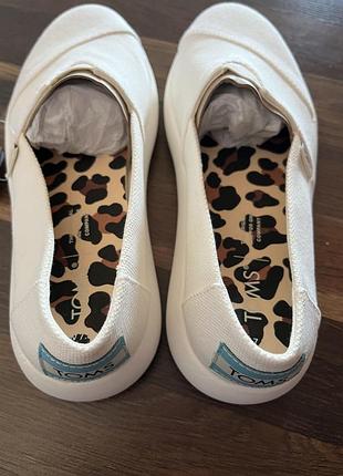 Сліпони білі toms 3