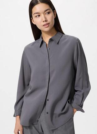 Uniqlo рубашка графитовая серая женская