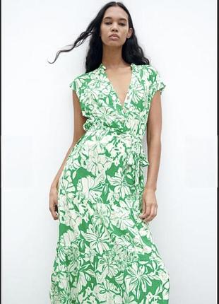 Красиве ярусне з поясом плаття 👗