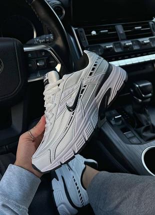 Nike intiator white/black premium 3