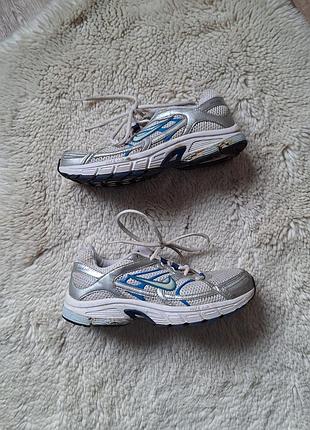 Кросівки nike