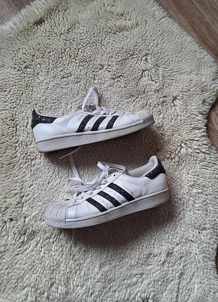 Кроссовки adidas