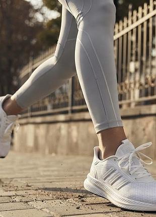 Кросівки жіночі adidas original білі, розмір 40