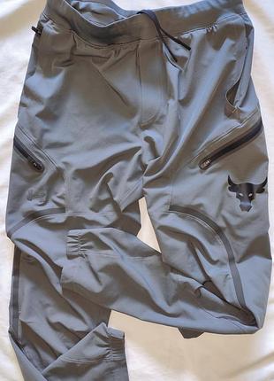Новые сток оригинал серые спортивные брюки under armour project rock unstoppable utility pants в цвете pitch gray.л