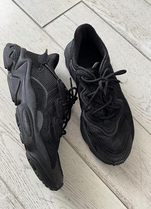 Кросівки чоловічі adidas чорні 41-42 розмір
