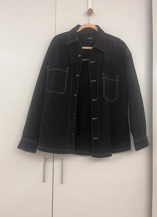 Куртка-сорочка жіноча bershka чорна джинсова розмір s