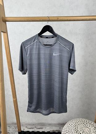 Футболка nike