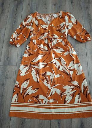 Красивое с пояском платье 👗 3