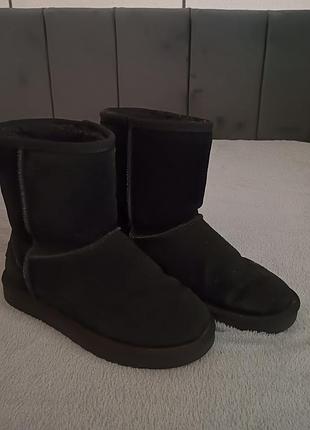 Уггі жіночі ugg чорні 2