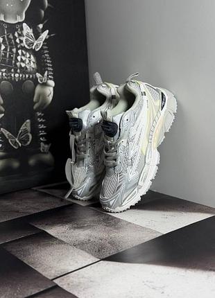 Off-white be right back silver 4