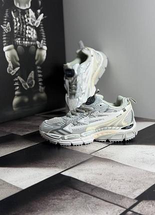 Off-white be right back silver 3