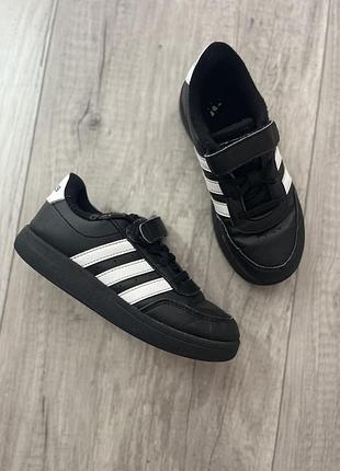 Кросівки adidas 31 розмір