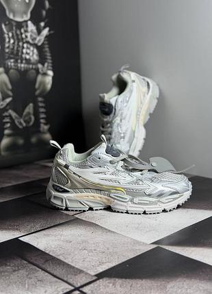 Off-white be right back silver 5